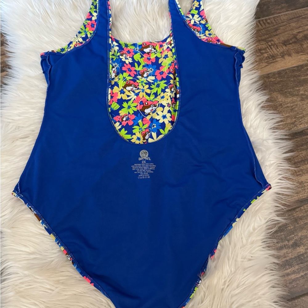 Buc-ee’s Size 2X‎ Blue Neon Floral Beaver Logo One Piece Swimsuit - Picture 8 of 10